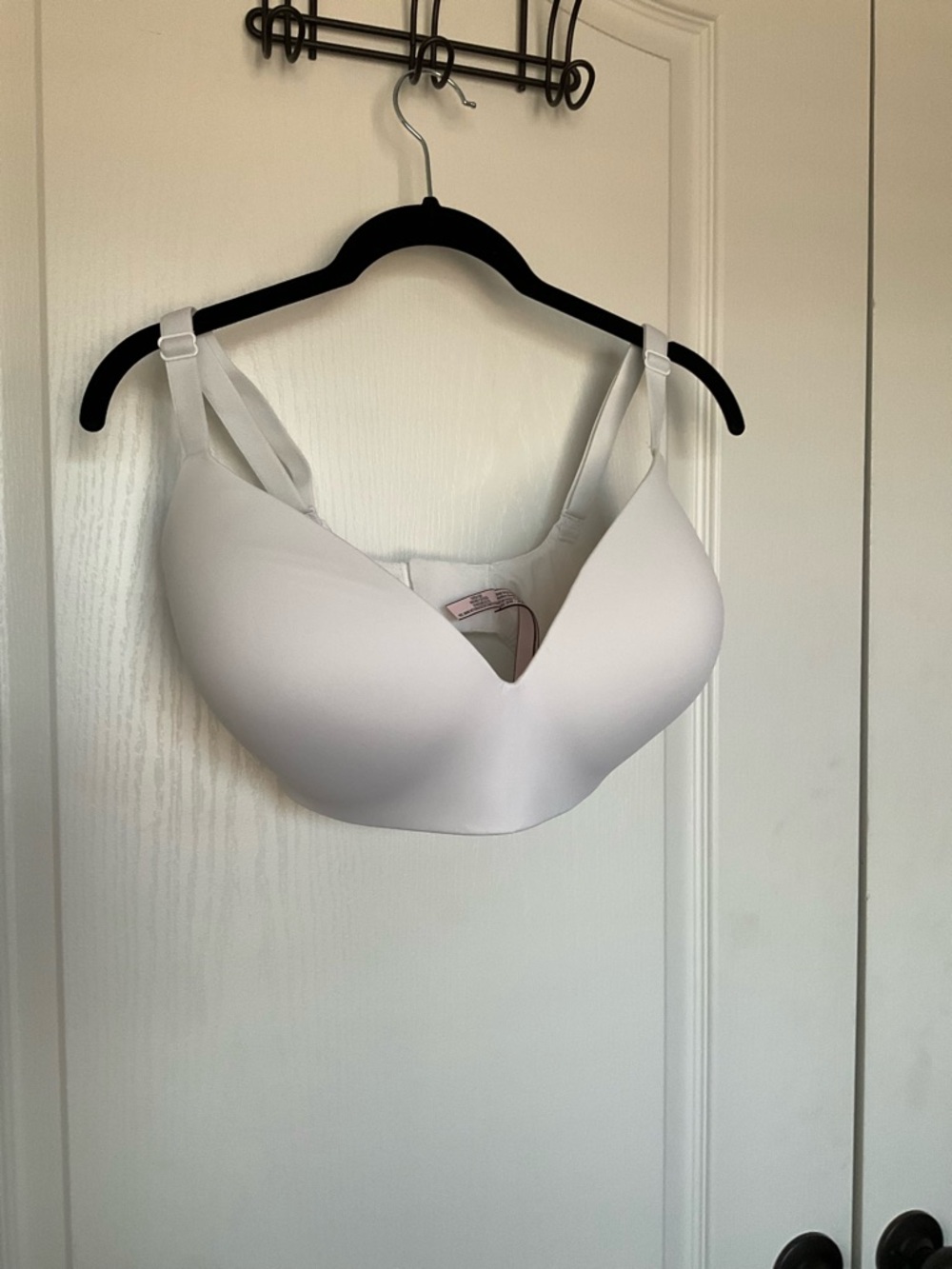 Victoria's Secret White Seamless Wireless T-Shirt Bra